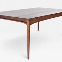 Niti Dining Table