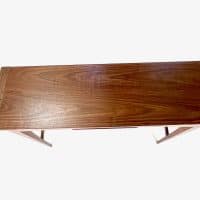 Giraffe console walnut top
