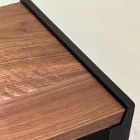 Parenthetical walnut/mahog detail